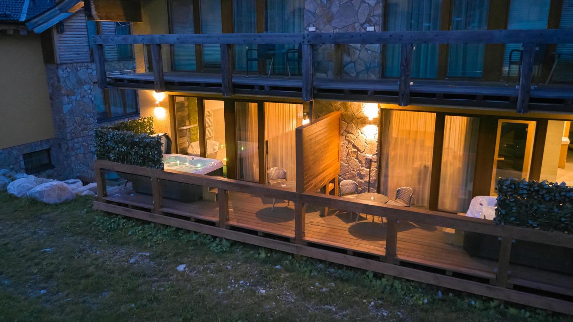 Chalet Jasna Wellness Apartment Maxim Jacuzzi & Sauna Demänovská Dolina Exterior foto